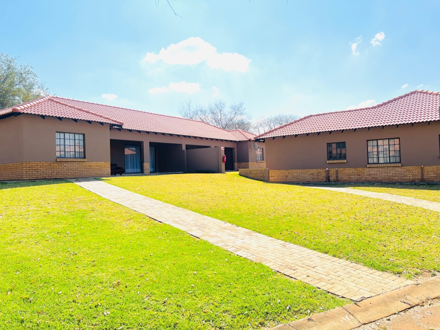 3 Bedroom Property for Sale in Waterval East North West